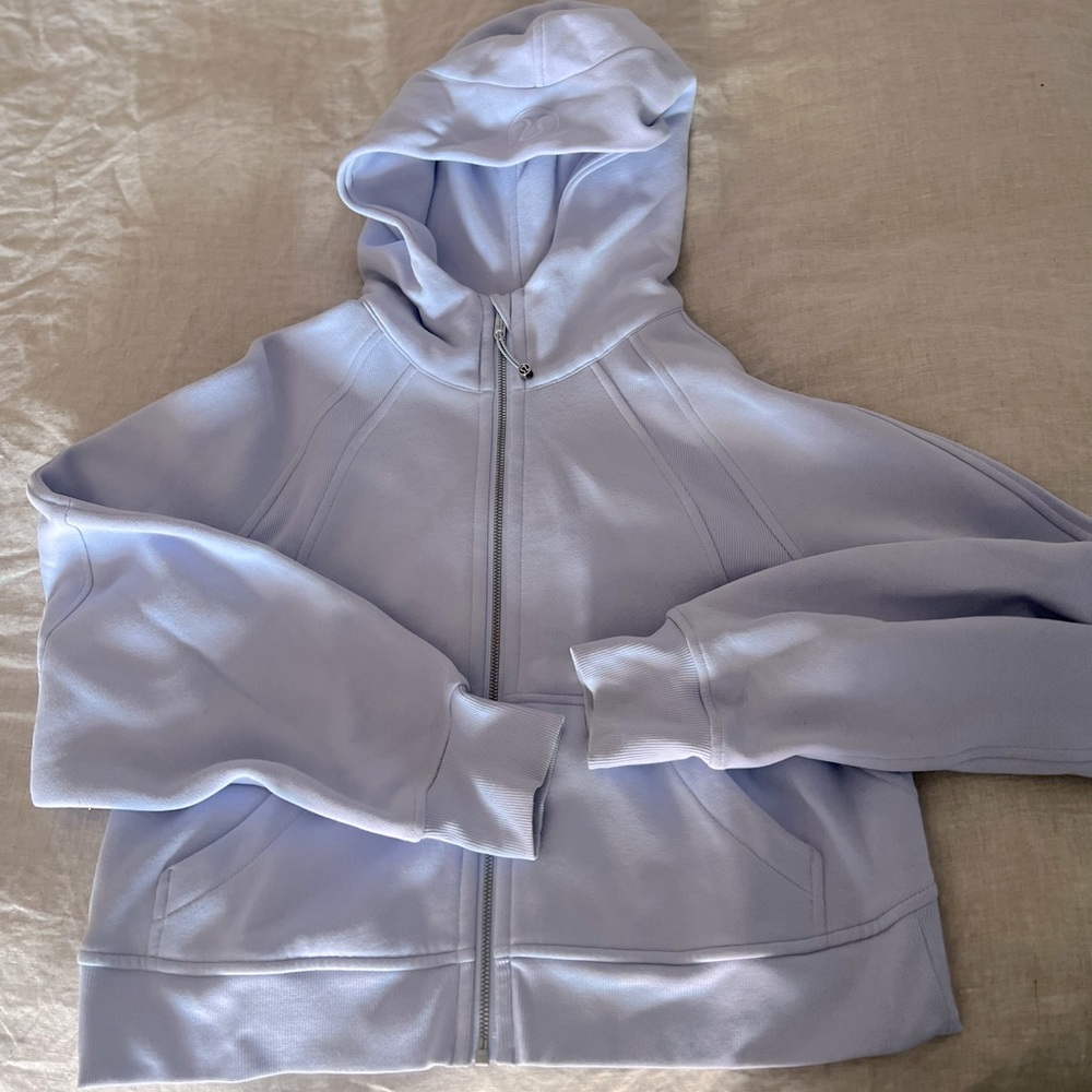 BN Lululemon Scuba 🤍😊